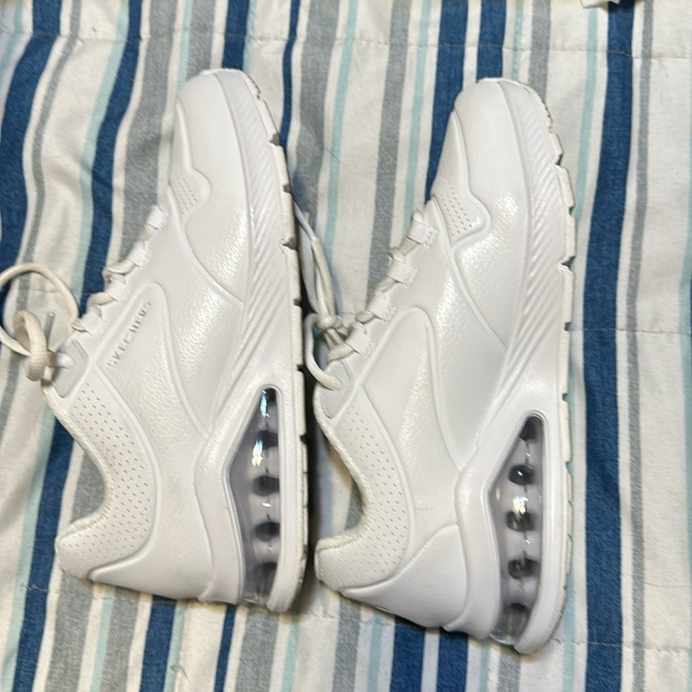 Sketchers With Memory Foam - image 5